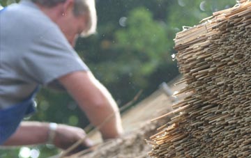 professional Kaimrig End thatchers